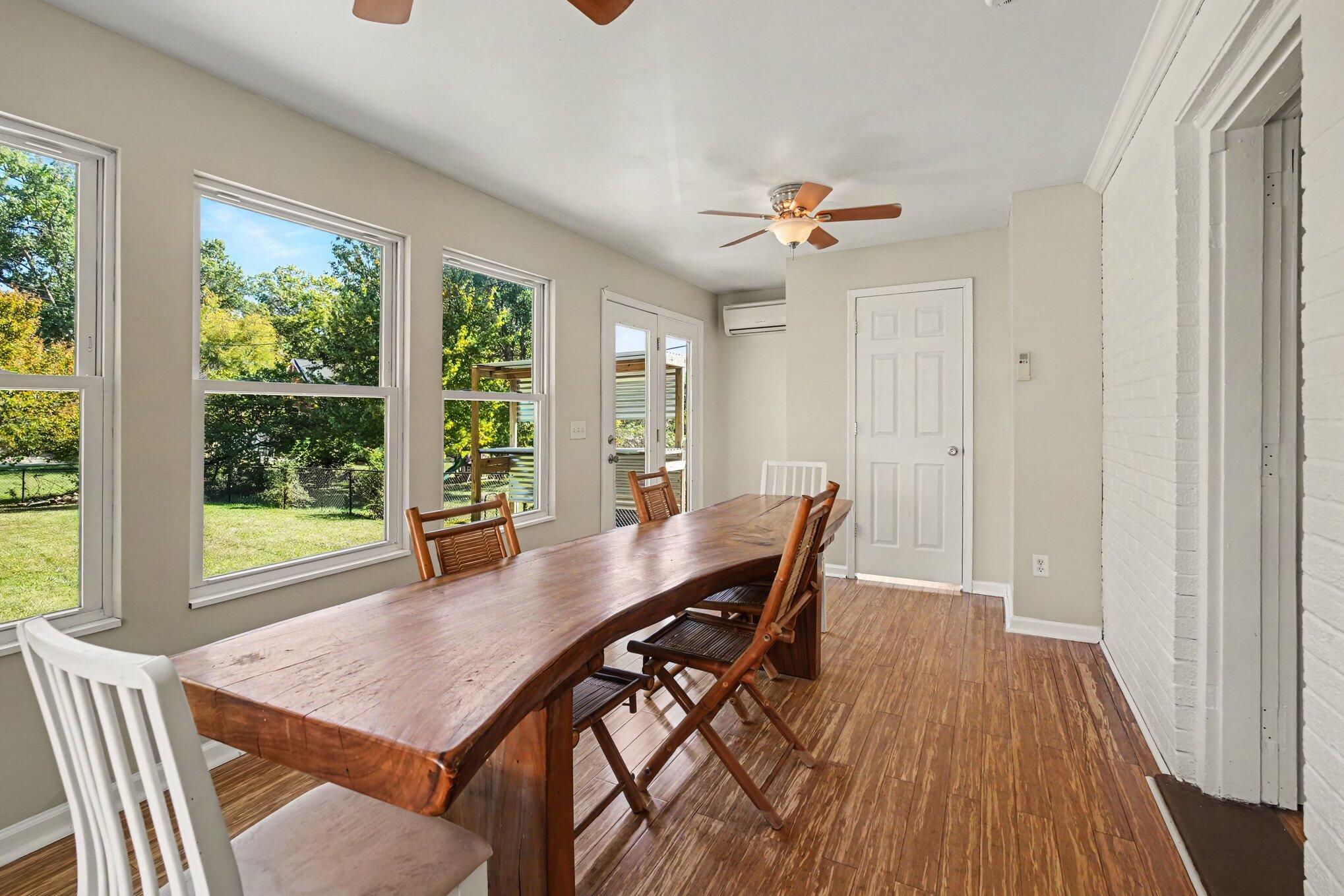 92 Pleasant Ridge Avenue Fort Mitchell, KY 41017 - Photo 7 of 22 Bonus Room - could be used for dining, office, secondary living room, or playroom!