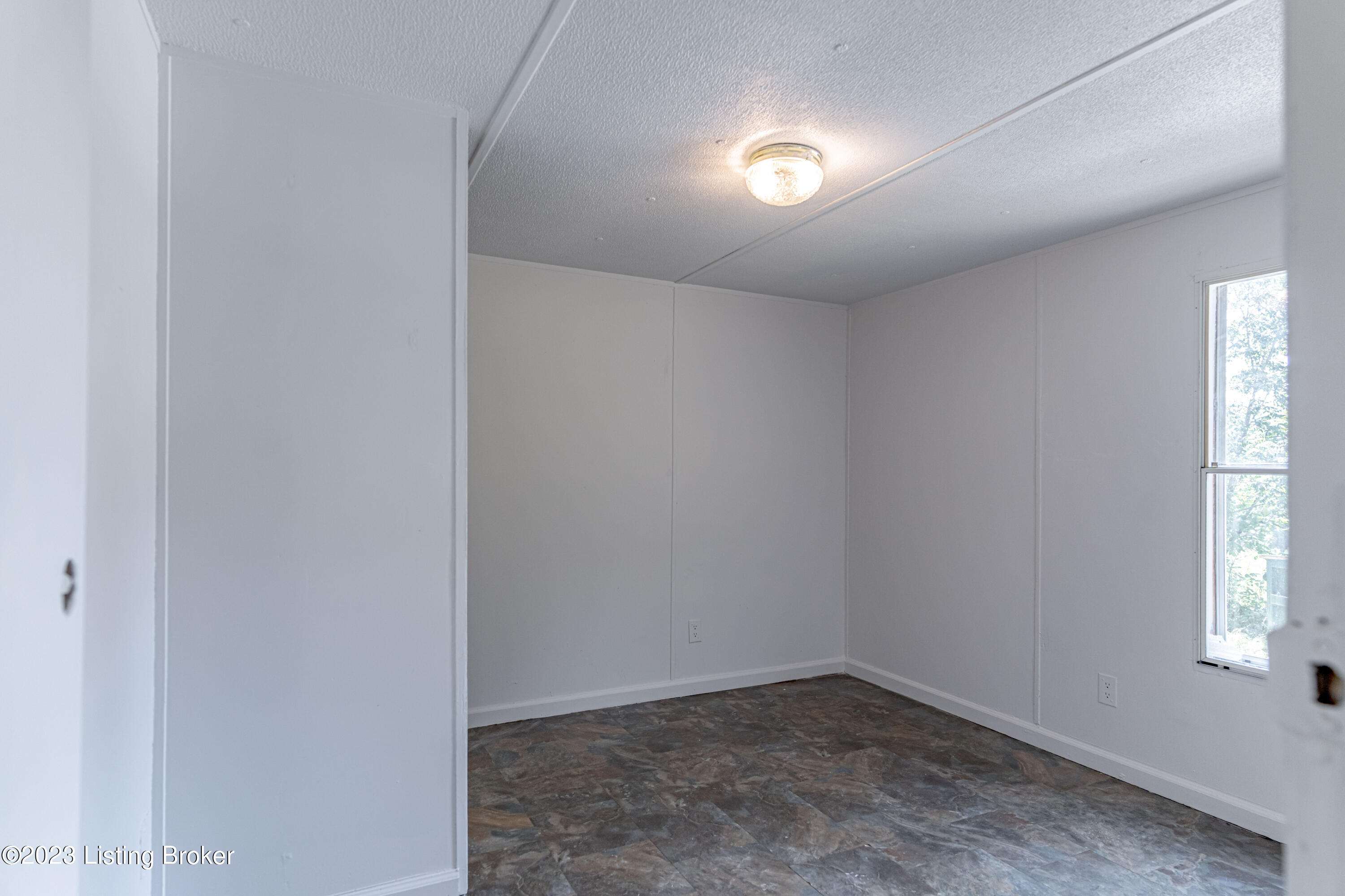 599 Bentley Road Mount Eden, KY 40046 - Photo 12 of 44 DSC04124