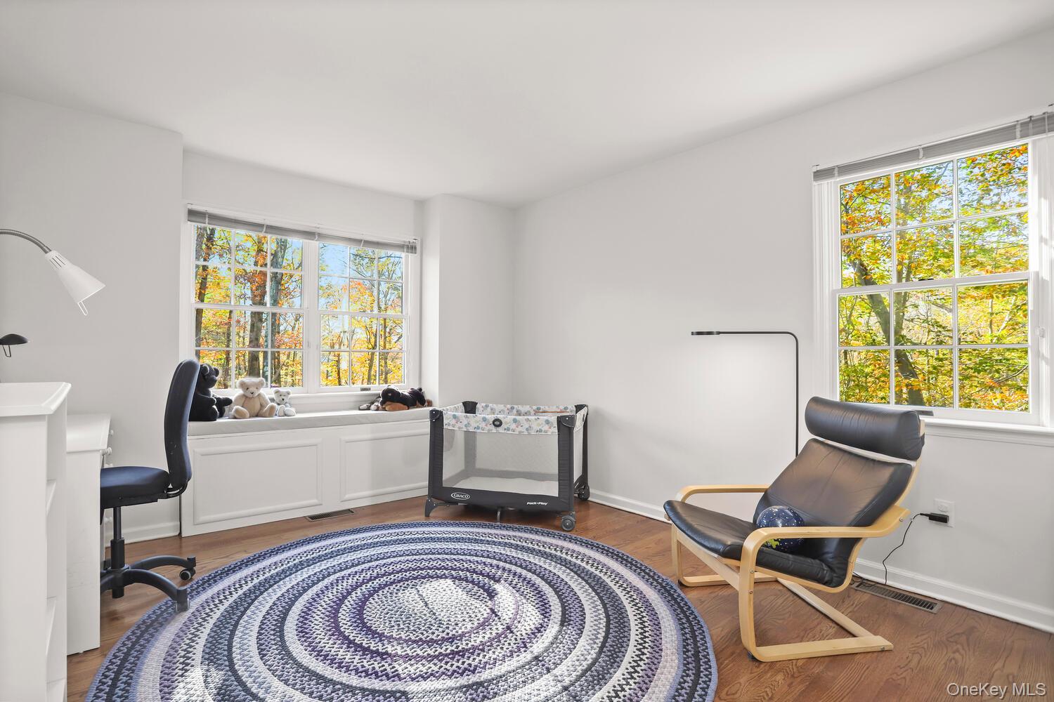 517 Old Chappaqua Road Briarcliff Manor, NY 10510 - Photo 14 of 32 First Floor Bedroom has hardwood floors