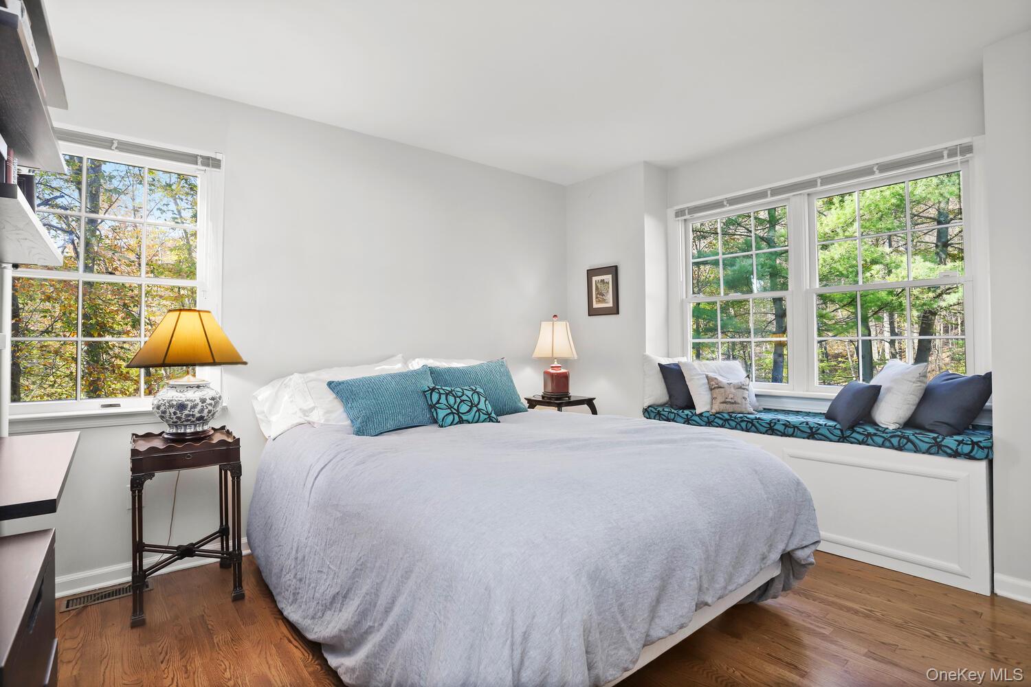 517 Old Chappaqua Road Briarcliff Manor, NY 10510 - Photo 15 of 32 First floor Bedroom has window seat & hardwood floors