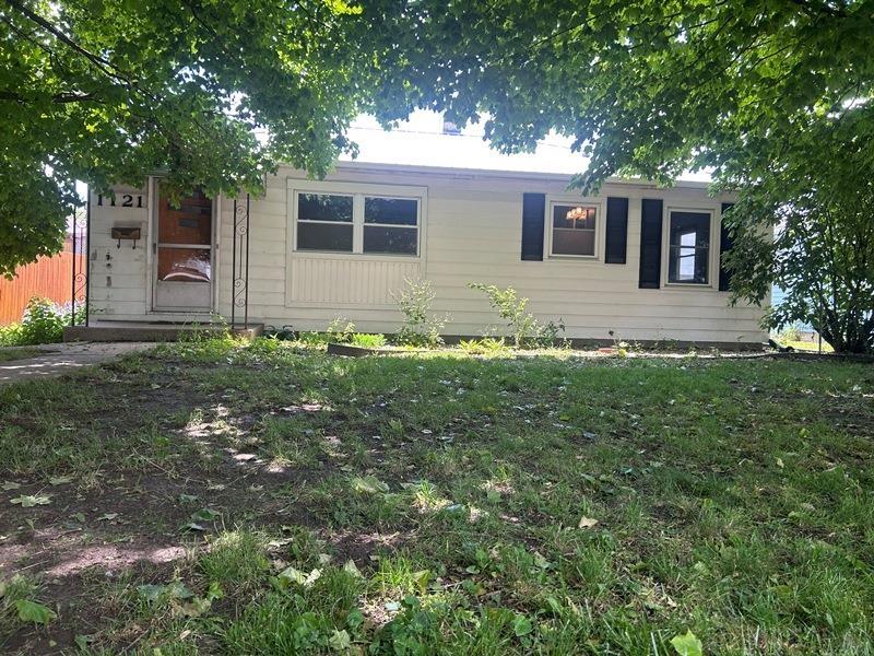 1121 West Marshall Street Decatur, IN 46733 - Photo 1 of 13