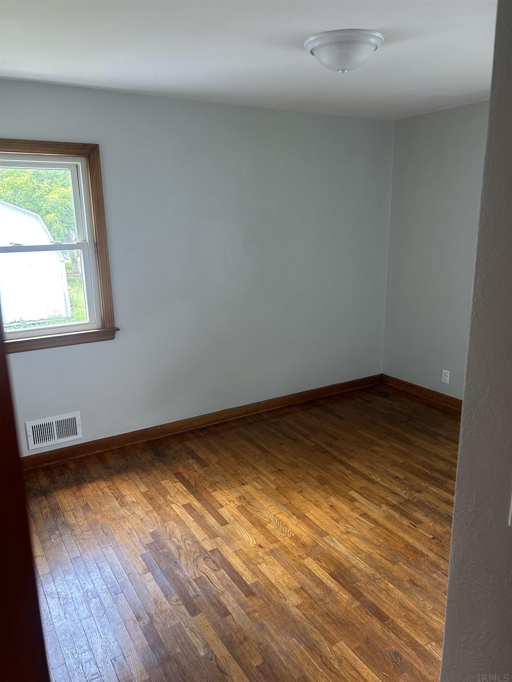 1121 West Marshall Street Decatur, IN 46733 - Photo 6 of 13