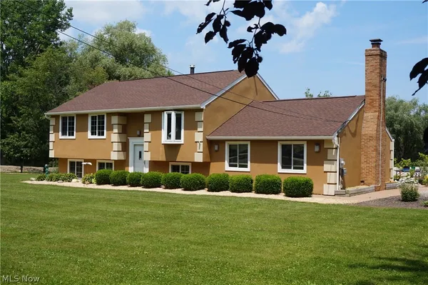 $469,000 | 6019 New London Road, Ashtabula, OH 44004