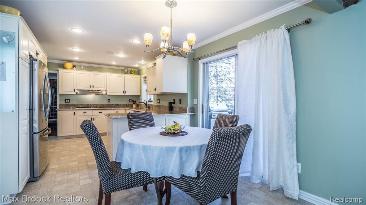 4014 Nearbrook Road Bloomfield Hills, MI 48302 - Photo 13 of 50 15_47.jpg