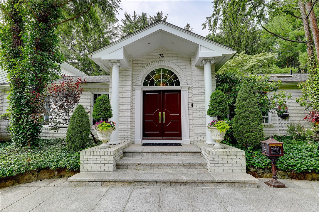 74 Cowesett Road Warwick, RI 02886 - Photo 3 of 39