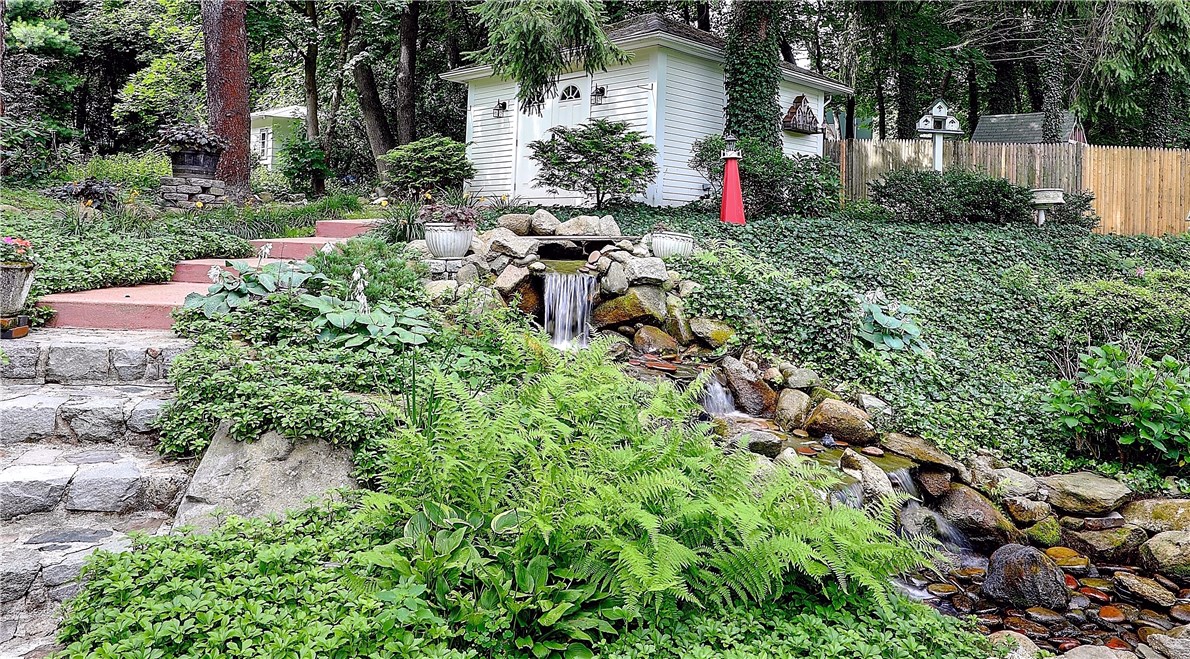 74 Cowesett Road Warwick, RI 02886 - Photo 7 of 39