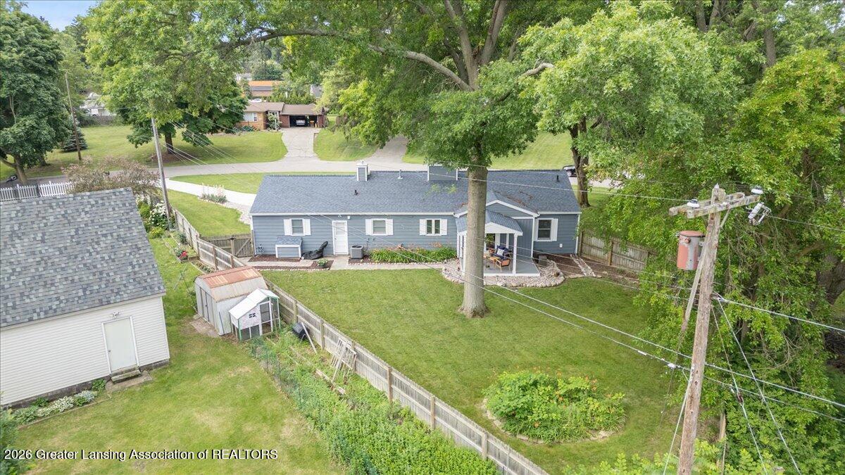 2176 Iroquois Road Okemos, MI 48864 - Photo 31 of 43 13-Media Jett - 07