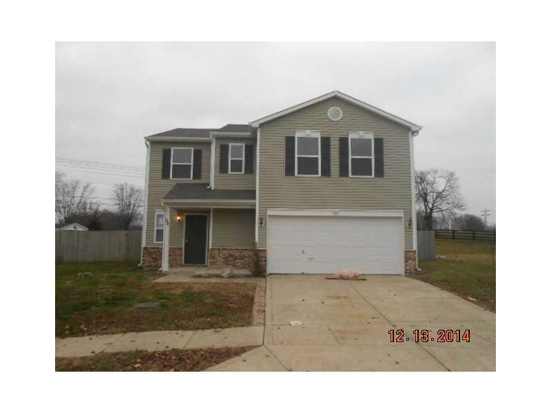 28 Snowflake Circle Greenwood, IN 46143 - Photo 1 of 12