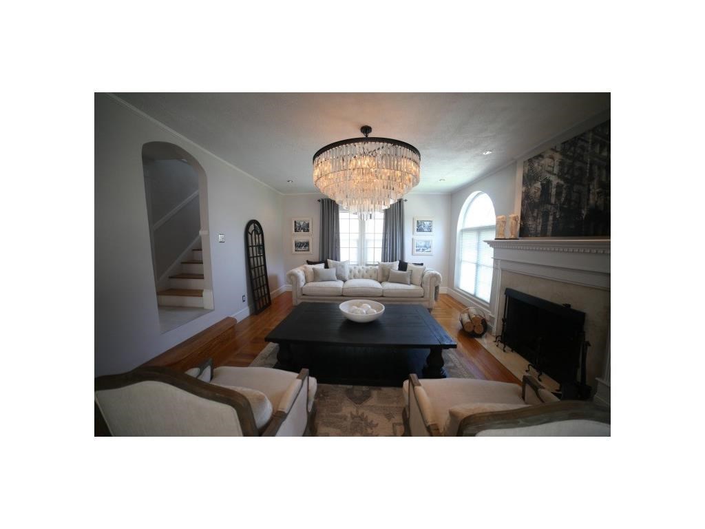 22 Haddon Hill Road Cranston, RI 02905 - Photo 3 of 25 Gallery Image 3