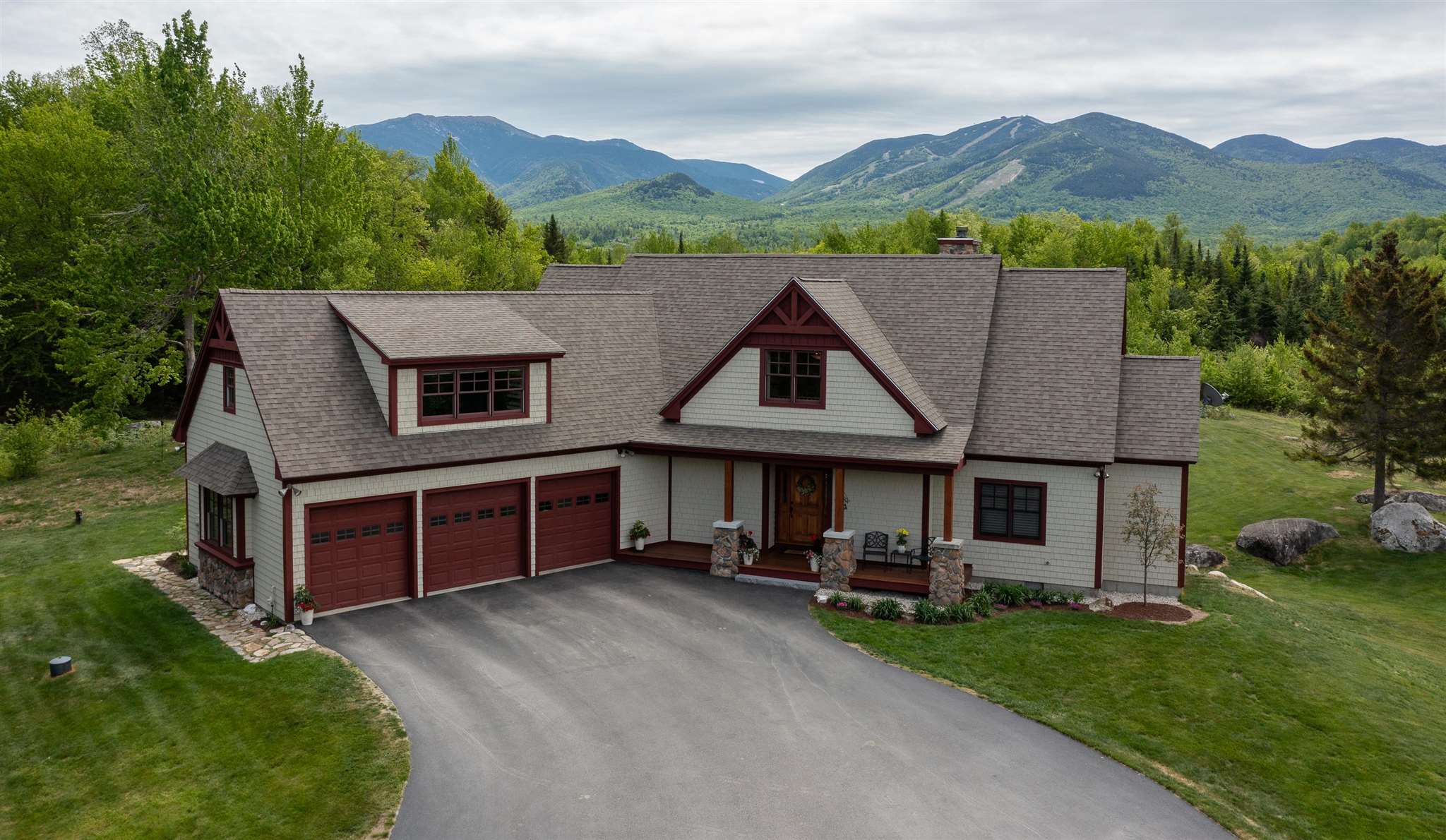 404 Old County Road Franconia, NH 03580 - Photo 1 of 40