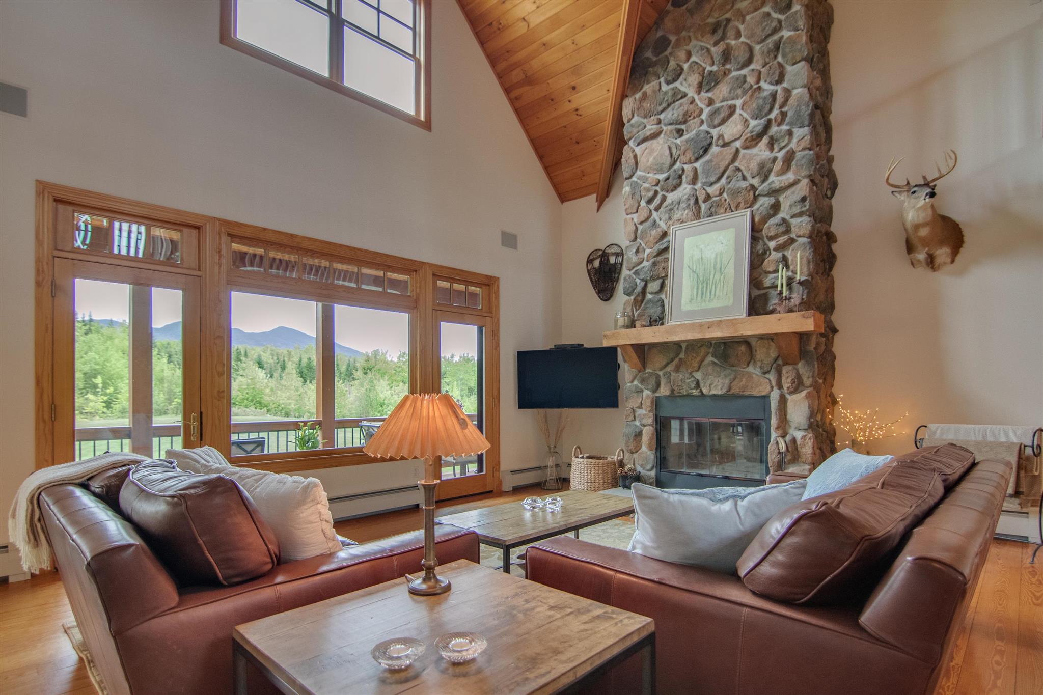404 Old County Road Franconia, NH 03580 - Photo 4 of 40