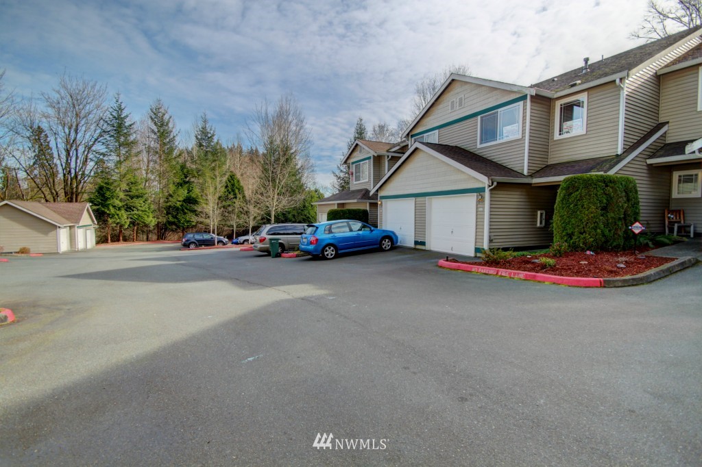 21616 9th Avenue Southeast, Unit 103 Bothell, WA 98021 - Photo 16 of 18