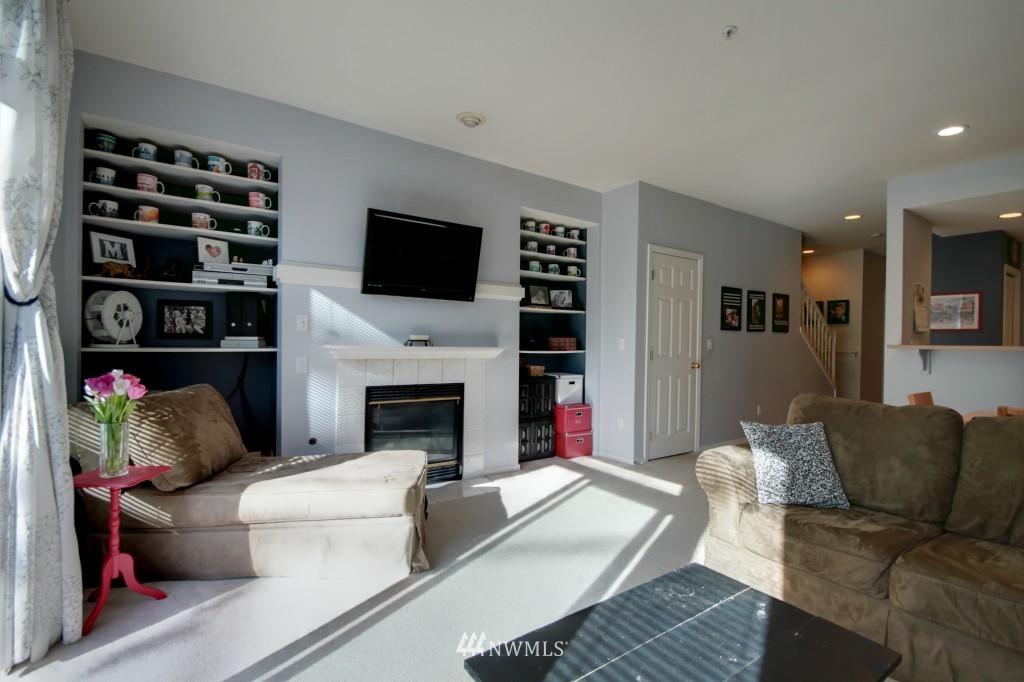21616 9th Avenue Southeast, Unit 103 Bothell, WA 98021 - Photo 5 of 18