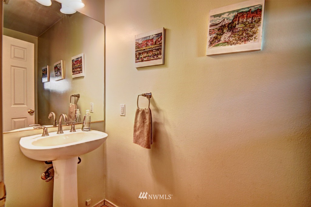 21616 9th Avenue Southeast, Unit 103 Bothell, WA 98021 - Photo 7 of 18