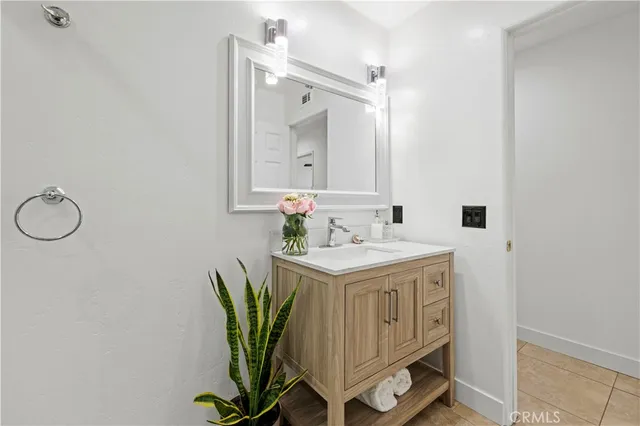 $899,000 | 22047 Conway Place, Saugus, CA 91350