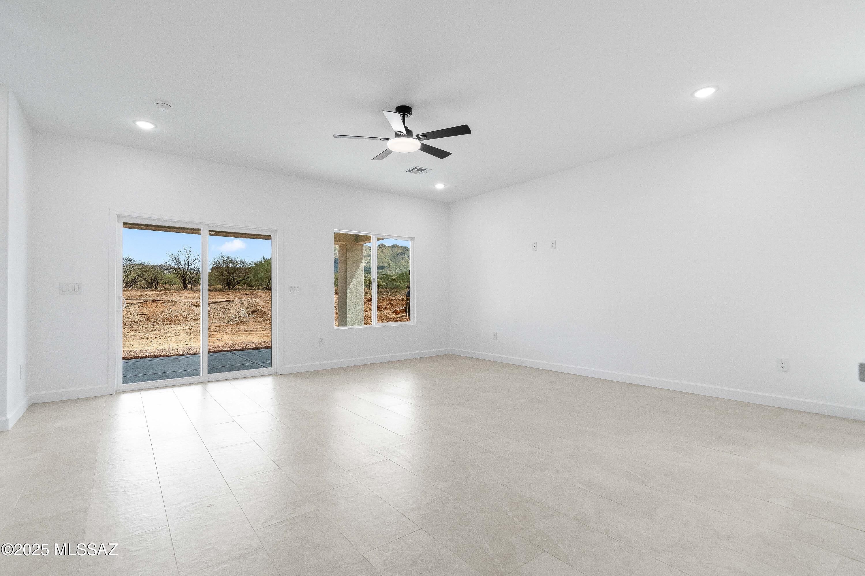 1725 Faro Court Rio Rico, AZ 85648 - Photo 14 of 31 Gallery Image 14