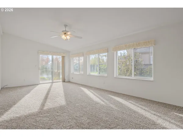 $139,000 | 4055 Royal Avenue, Unit 30, Eugene, OR 97402