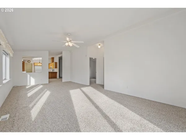 $139,000 | 4055 Royal Avenue, Unit 30, Eugene, OR 97402