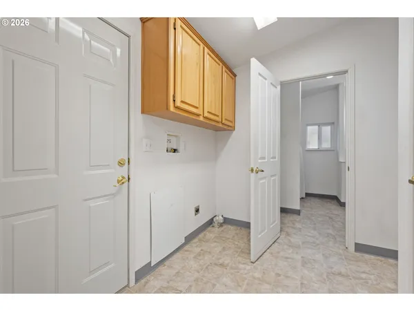 $139,000 | 4055 Royal Avenue, Unit 30, Eugene, OR 97402