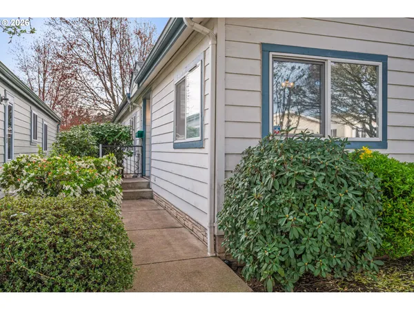$139,000 | 4055 Royal Avenue, Unit 30, Eugene, OR 97402