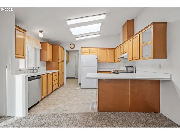 $139,000 | 4055 Royal Avenue, Unit 30, Eugene, OR 97402