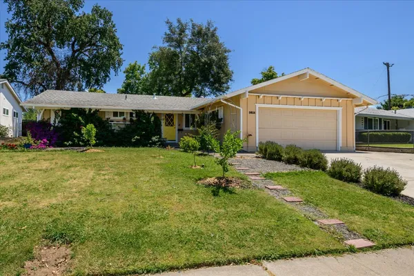 $523,000 | 5034 Robander Street, Carmichael, CA 95608
