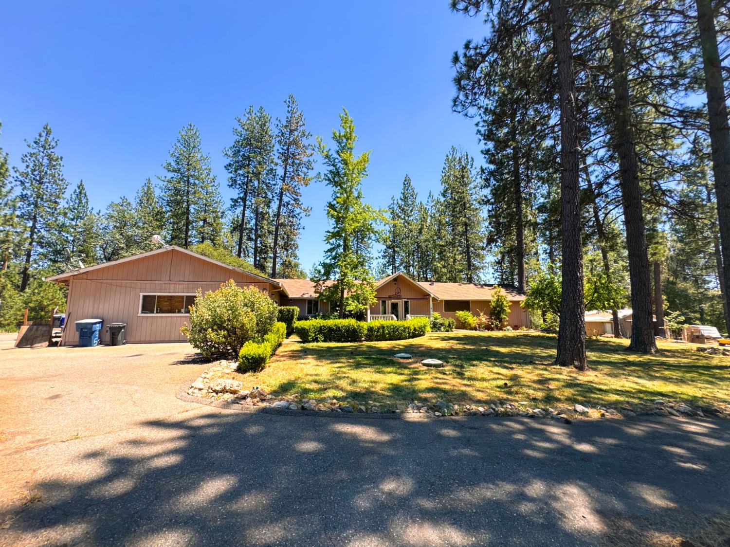 6425 Quartz Mine Road Mountain Ranch, CA 95246 - Photo 2 of 70