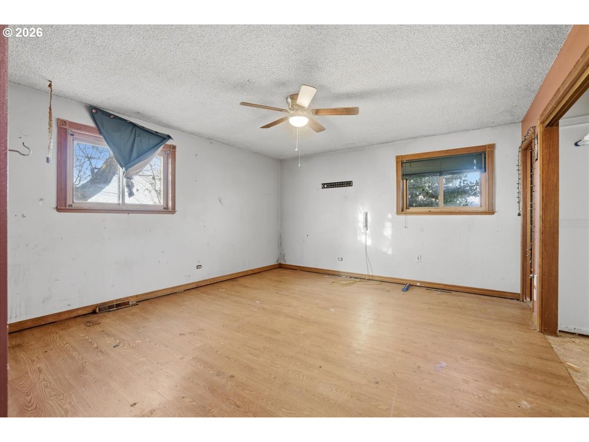 4429 Oak Road Ontario, OR 97914 - Photo 16 of 32