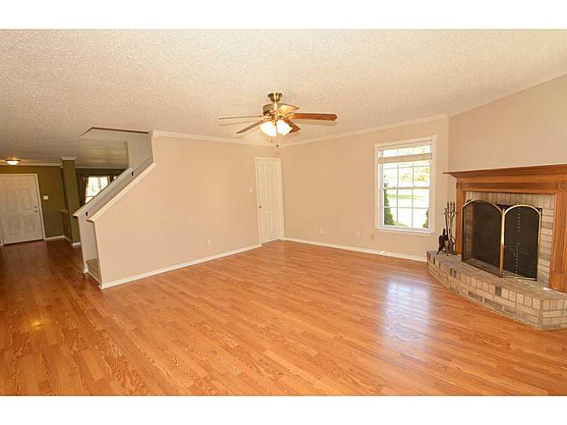 10703 Howe Road Fishers, IN 46038 - Photo 5 of 24 Gallery Image 5