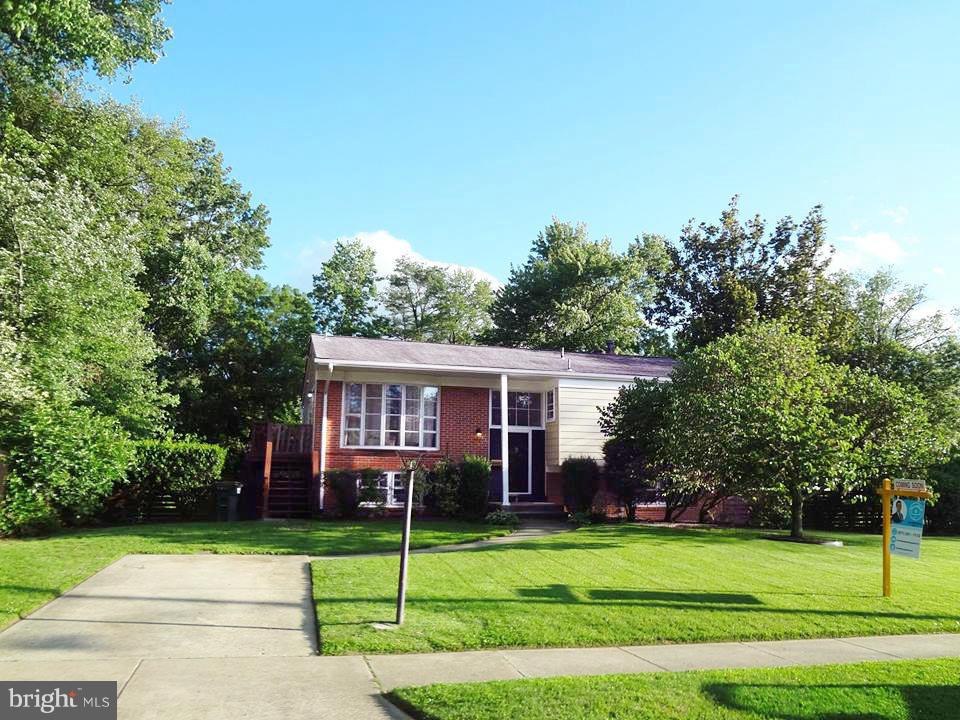 6419 Deepford Street Springfield, VA 22150 - Photo 1 of 30 Exterior (Front)