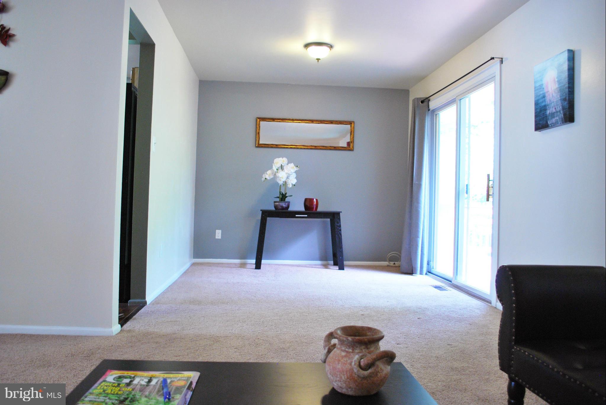 6419 Deepford Street Springfield, VA 22150 - Photo 13 of 30 Living Room