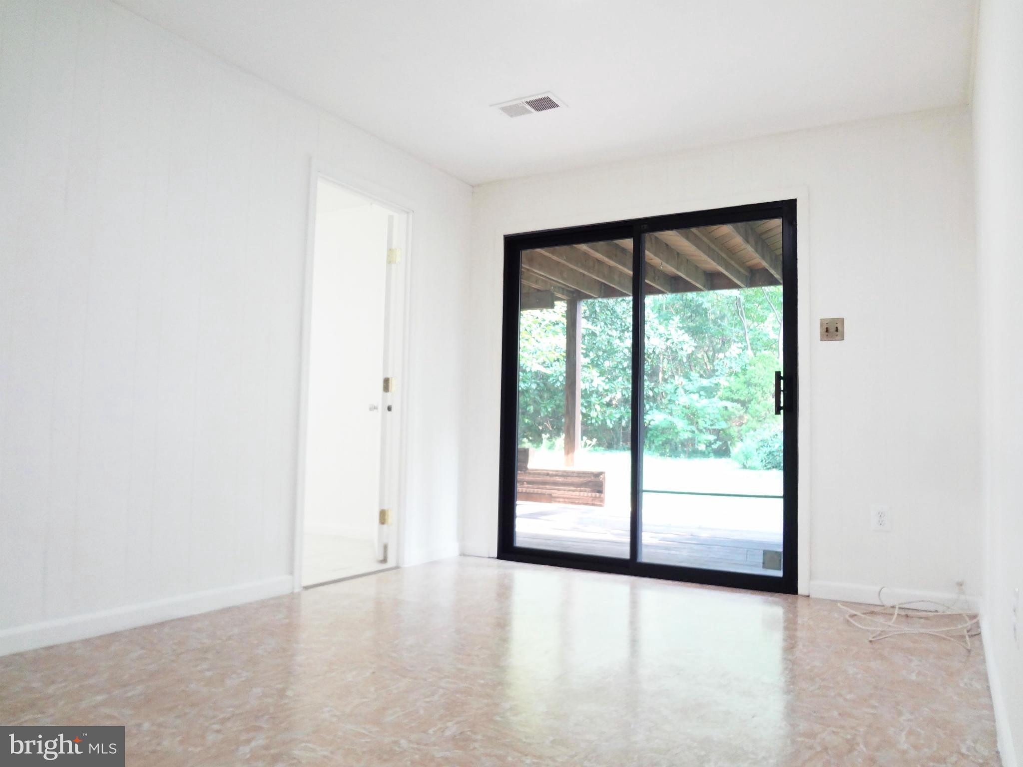6419 Deepford Street Springfield, VA 22150 - Photo 23 of 30 Interior (General)