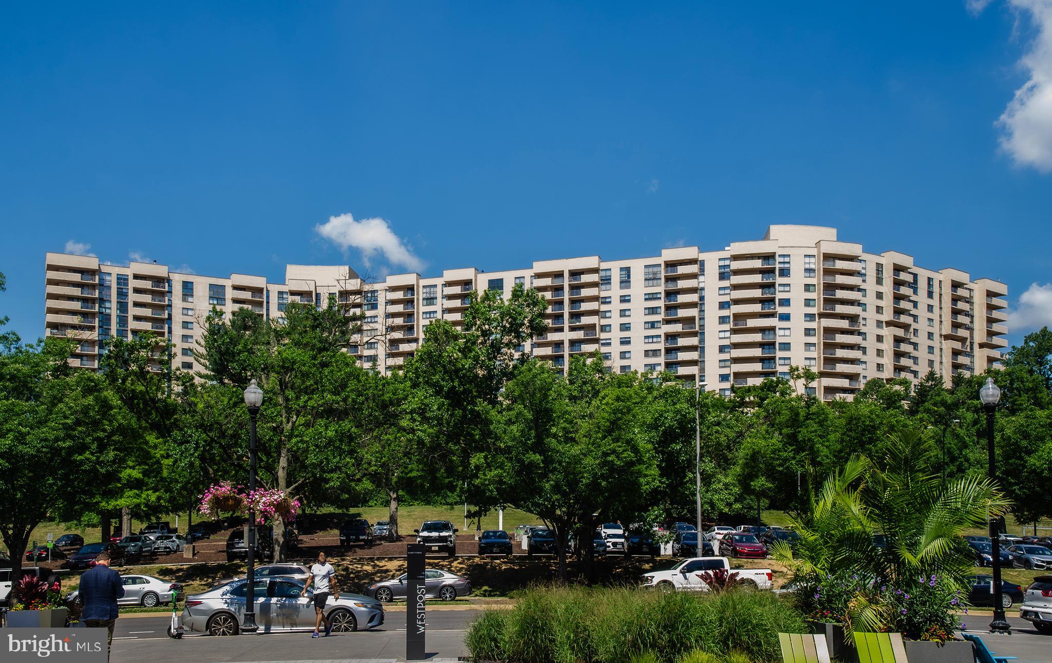 1101 South Arlington Ridge Road, Unit 1109 Arlington, VA 22202 - Photo 1 of 48