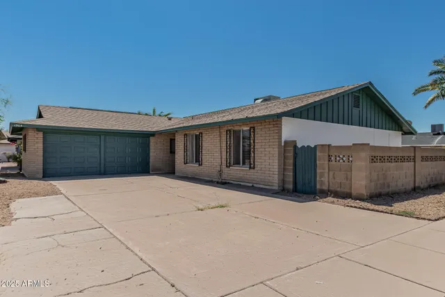 $2,300 | 1905 East Cairo Drive, Tempe, AZ 85282