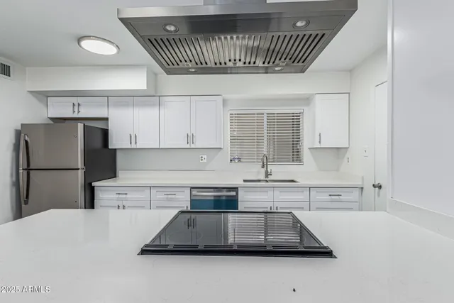 $2,300 | 1905 East Cairo Drive, Tempe, AZ 85282