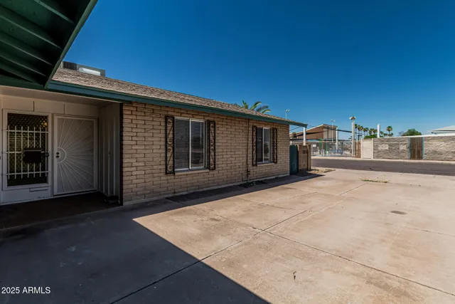 $2,300 | 1905 East Cairo Drive, Tempe, AZ 85282