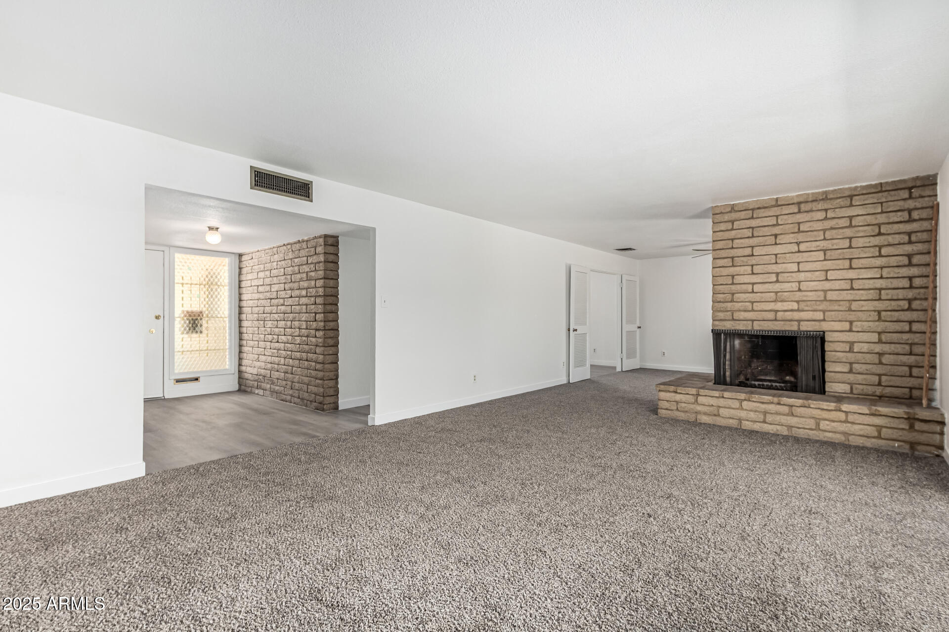 1905 East Cairo Drive Tempe, AZ 85282 - Photo 8 of 26 11 Cairo