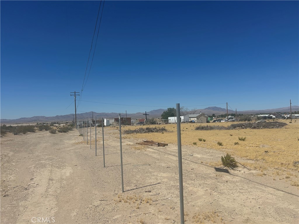 33812 Sunset Road Lucerne Valley, CA 92356 - Photo 4 of 21