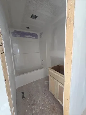 $299,000 | 512 West Lawrence Avenue, Spring Hill, KS 66083