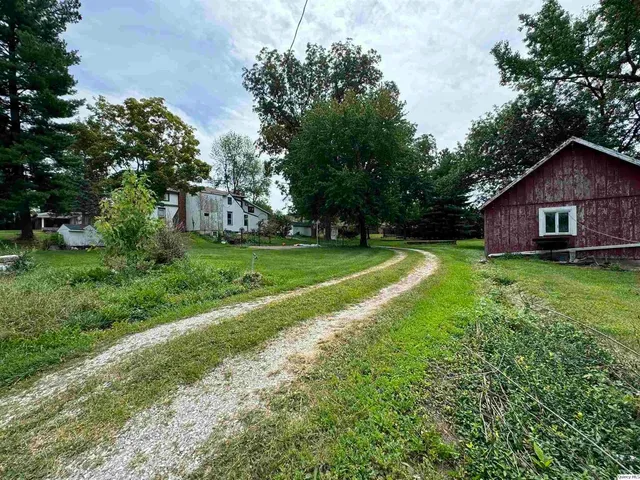 $295,000 | 2700 Harrison Street, Quincy, IL 62301