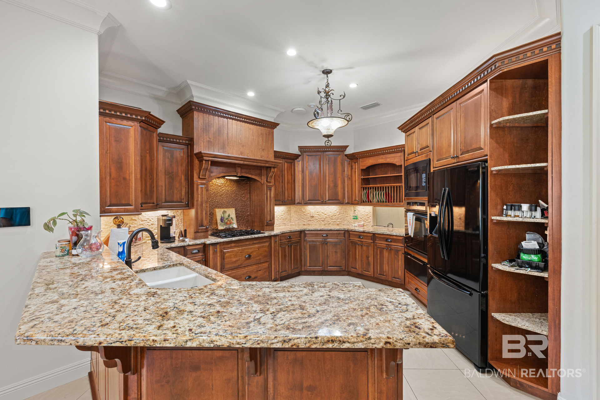 10693 Redfern Road Daphne, AL 36526 - Photo 7 of 48 Kitchen