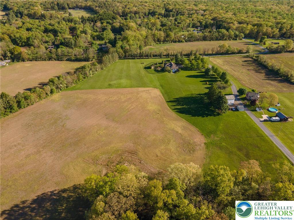 1089 Deemer Road Bath, PA 18014 - Photo 39 of 57