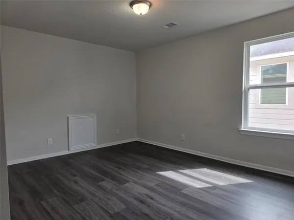 $2,300 | 3414 Riverside Glen Lane, Richmond, TX 77469