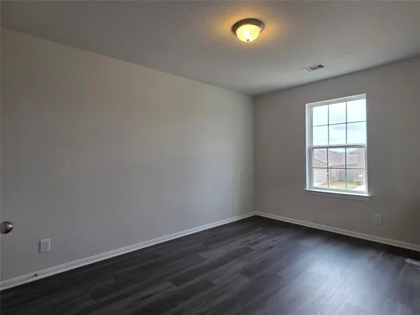 $2,300 | 3414 Riverside Glen Lane, Richmond, TX 77469