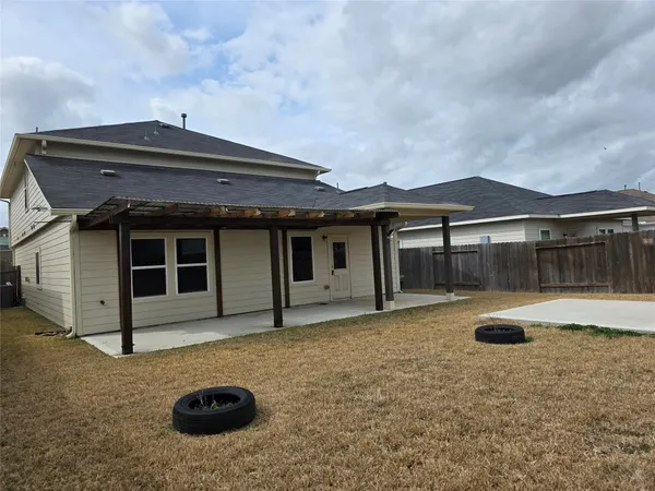$2,300 | 3414 Riverside Glen Lane, Richmond, TX 77469