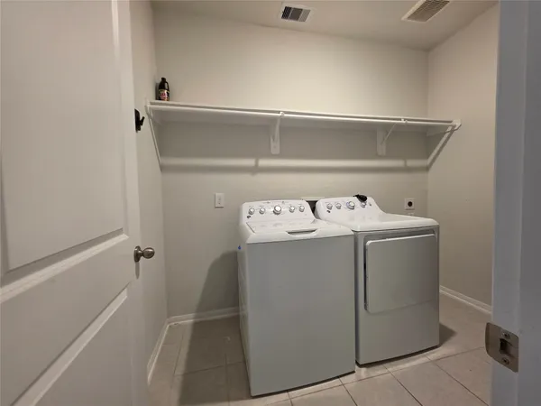 $2,300 | 3414 Riverside Glen Lane, Richmond, TX 77469