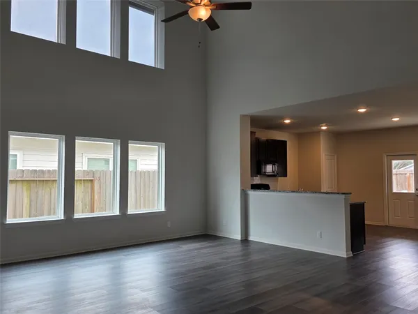 $2,300 | 3414 Riverside Glen Lane, Richmond, TX 77469