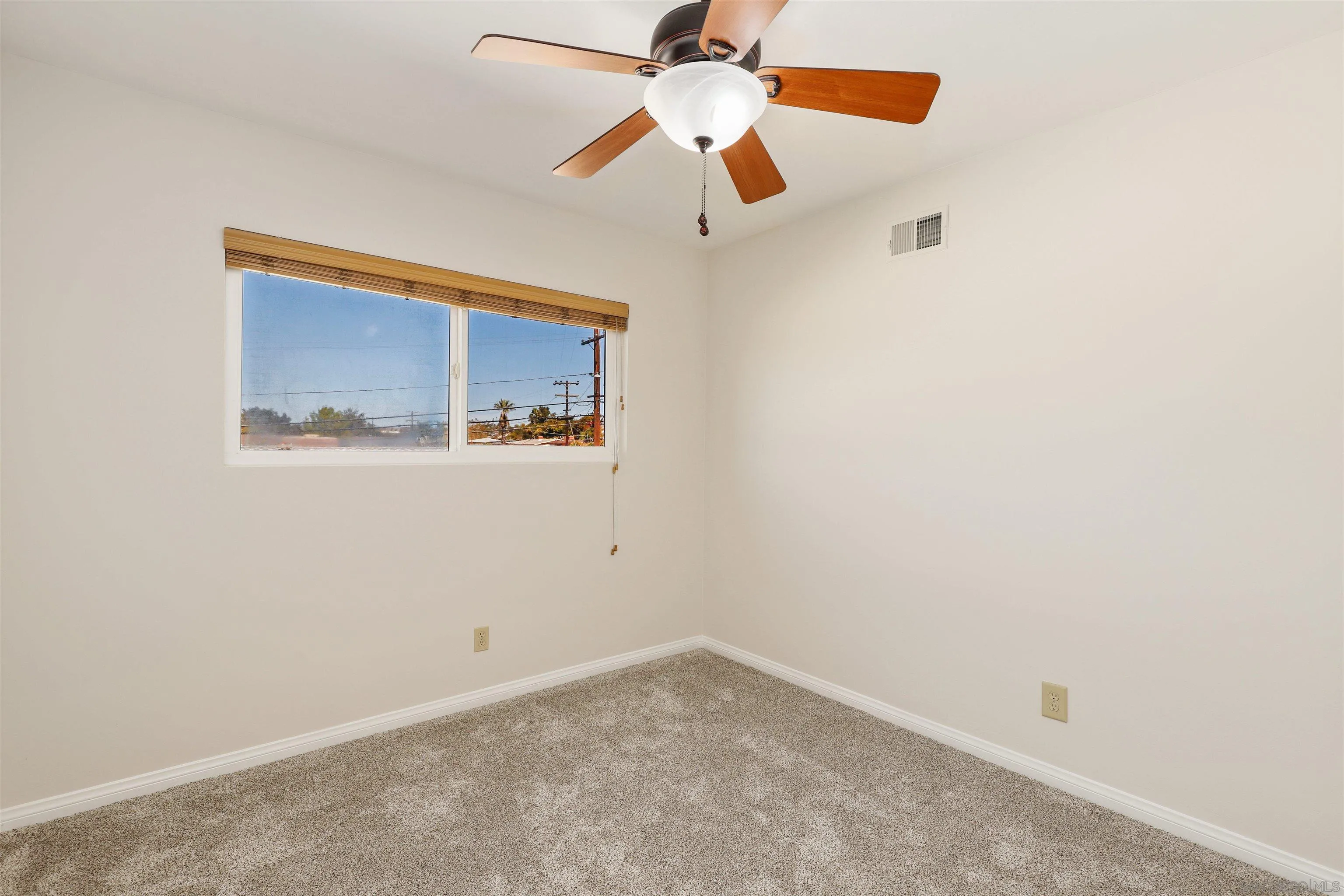 115 Unity Way Vista, CA 92083 - Photo 16 of 25 Gallery Image 16