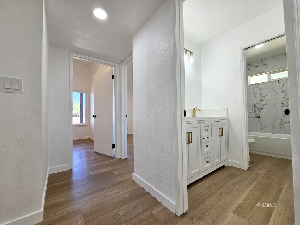 611 West Felspar Avenue Ridgecrest, CA 93555 - Photo 15 of 36