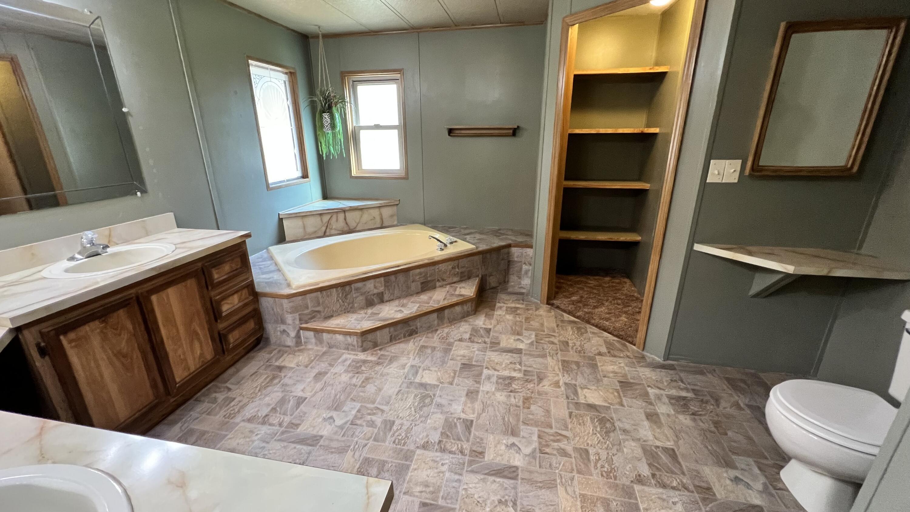 321 Taylor Road Trail, OR 97541 - Photo 24 of 56 Master Bathroom